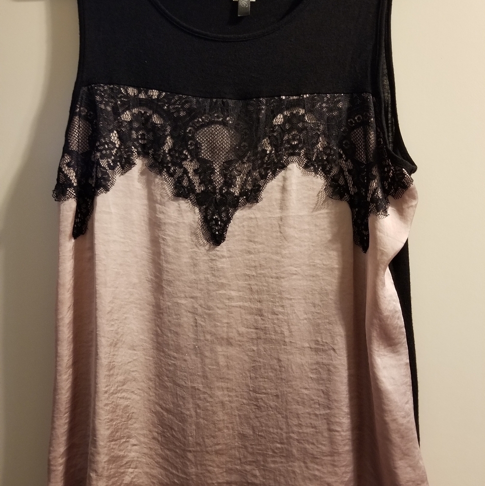 Sleeveless blouse